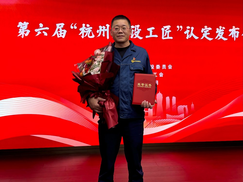 高潮H跪趴扩张调教男男视频