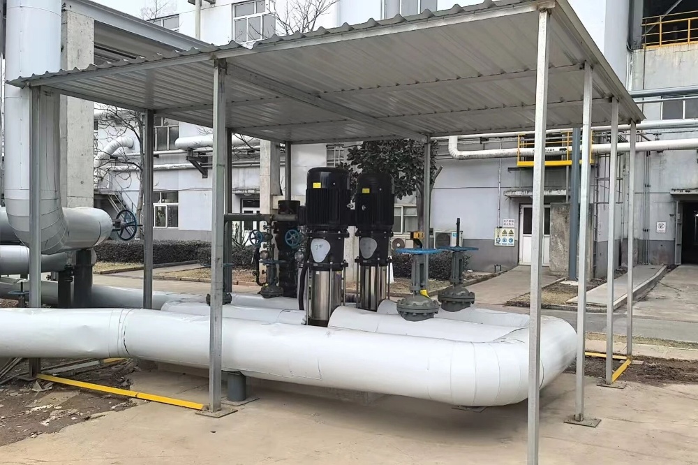 高潮H跪趴扩张调教男男视频